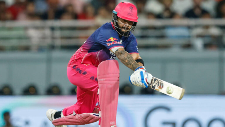 रियान पराग पर लगा जुर्माना: IPL 2026 में ड्रेसिंग रूम में वेपिंग करते पकड़े गए राजस्थान रॉयल्स के कप्तान
