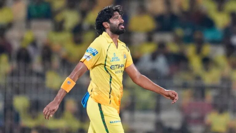 IPL 2026: CSK ने खलील अहमद के रिप्लेसमेंट के रूप में कुलदीप यादव को टीम में शामिल किया