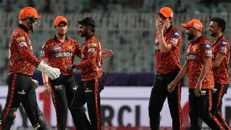 SRH Player Leaves IPL 2026 Ahead Of Playoffs – IPL 2026: प्लेऑफ से पहले SRH के कामिंदु मेंडिस श्रीलंका ड्यूटी के लिए हुए बाहर, जानें कारण