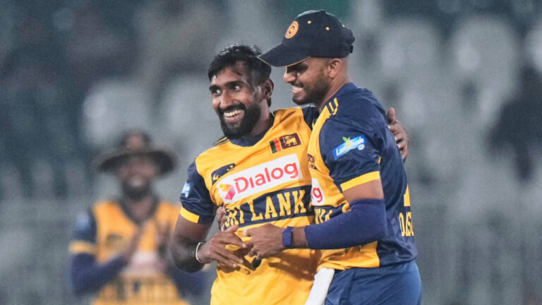 WI bowl first in drizzly Kingston; Malinga, Jangoo named in XIs
