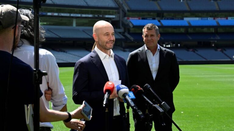 CA boss seeks to calm tensions after Victoria’s ‘not ideal’ BBL move